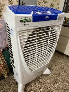 Boss Air cooler with ice box