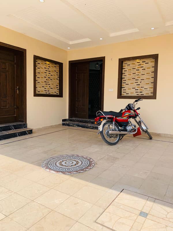 10 Marla double storey house available for rent 2