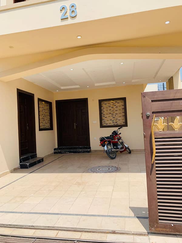 10 Marla double storey house available for rent 4
