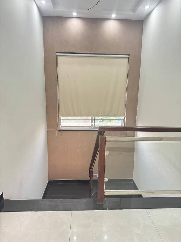 SEPRATE GATE ONE KANAL UPPER PORTION FOR RENT DHA PHASE 8 11