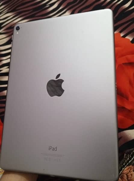 iPad Pro 9.7 inch 2