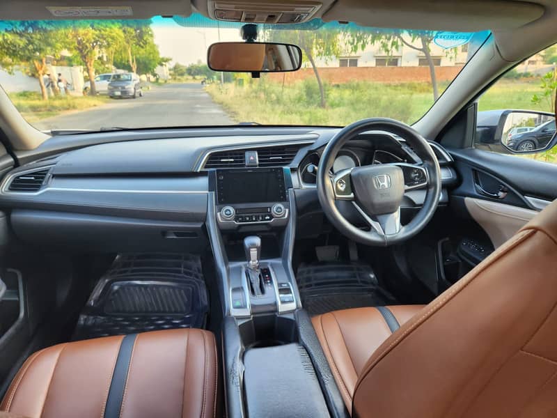 Honda Civic Oriel 1.8 i-VTEC CVT 2017 5