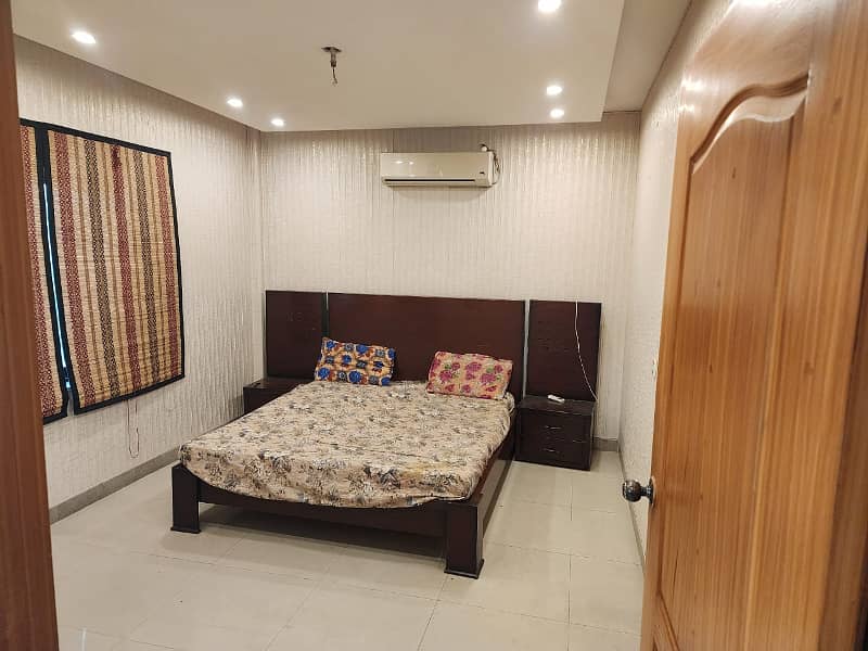 Full furnished independent outstanding flat in cantt 4