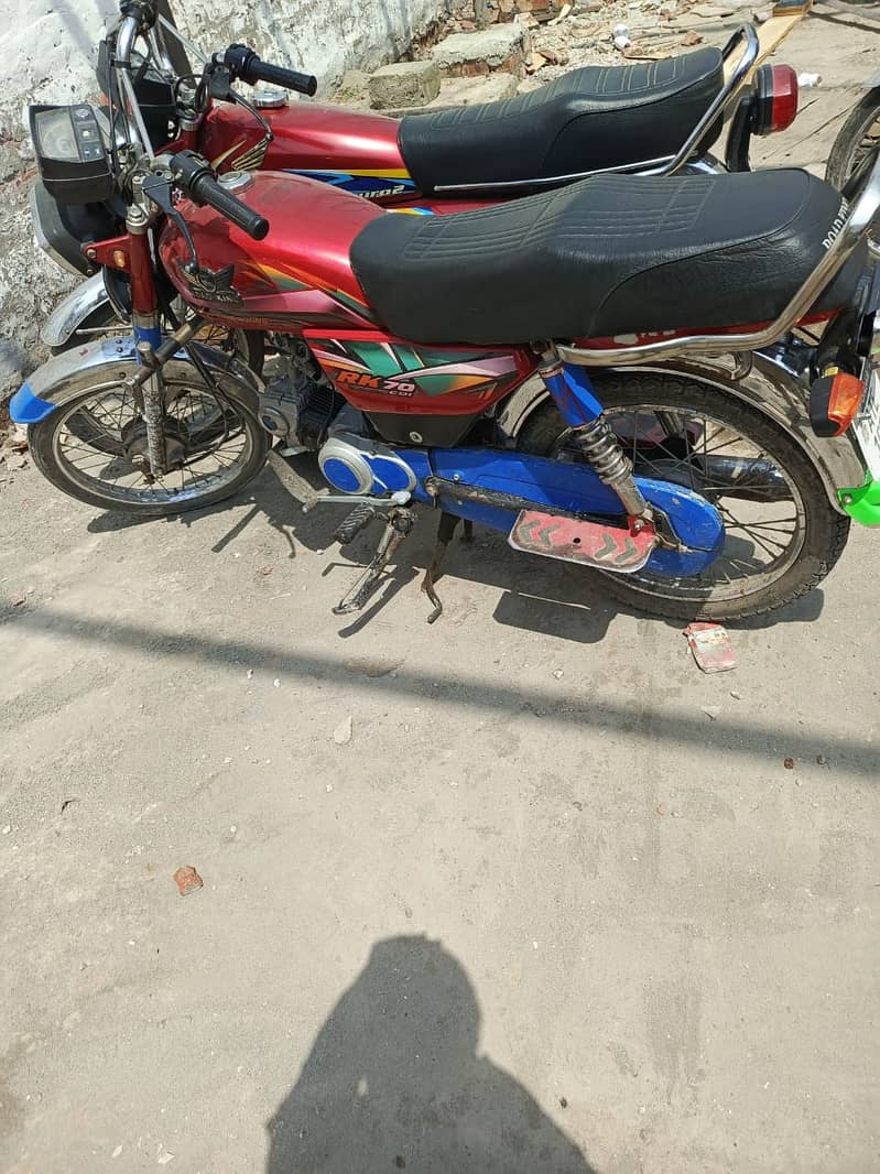 Road king Motorcycle for sale in good condition 0