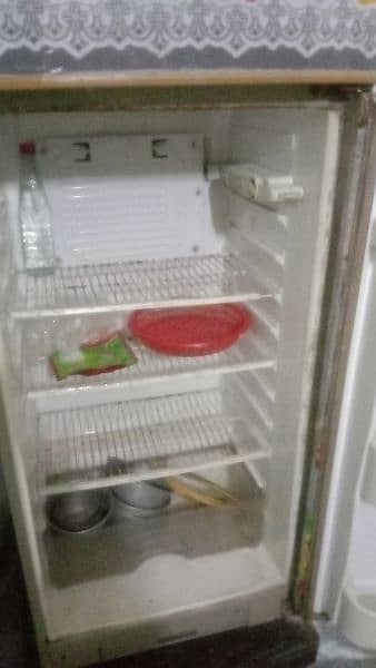 dawlance full size fridge 6