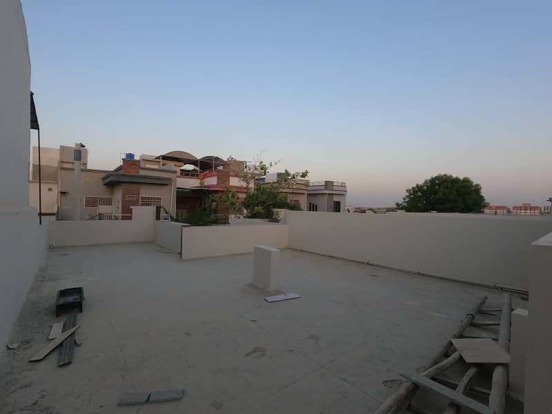 120 SQ yd well furnished villa For sell in Saima Arabian villas 5
