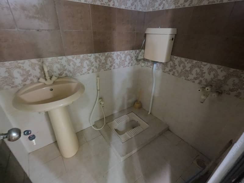 120 SQ yd well furnished villa For sell in Saima Arabian villas 11