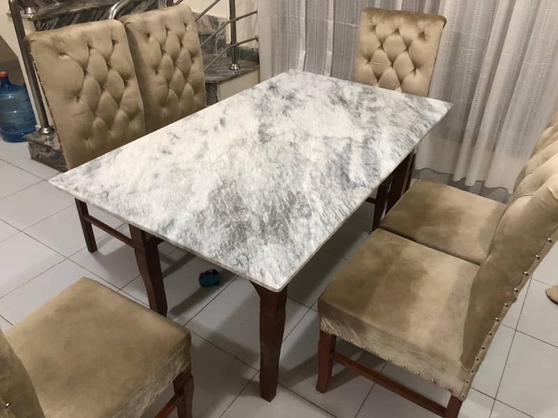 dining table urgent sale 0