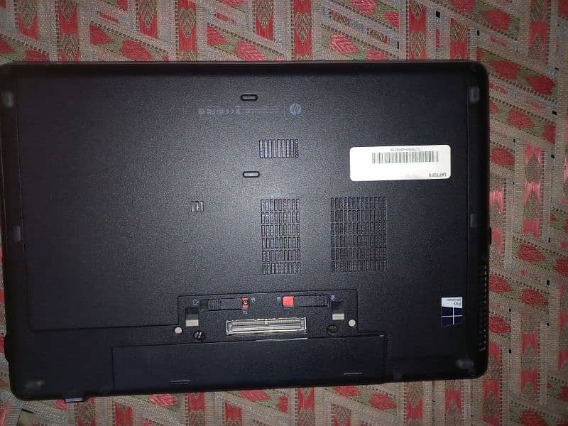 Laptop for sale. 2
