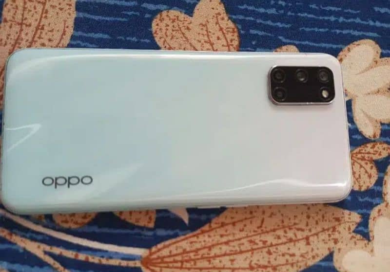 oppo a52 with box and charger 2