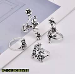 Pack of 4antique rings 0