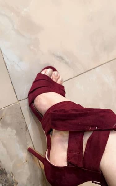 brand new heels 0