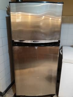 wave refrigerator and freezer 0