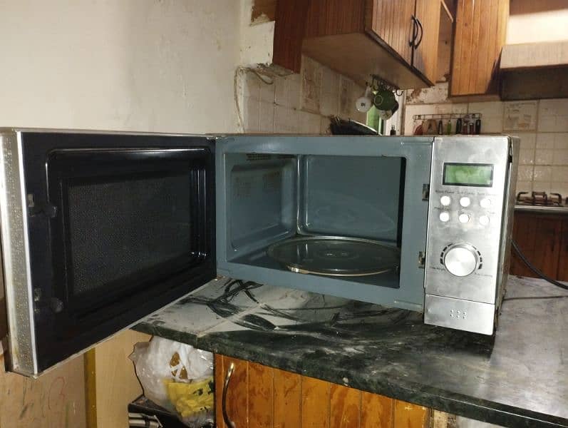 Haier grill microwave oven: Model:HDN-2380EG 3