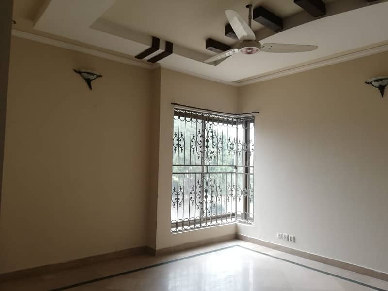 1 Kanal Double Unit Bungalow Available For Rent In DHA Phase 4 Block DD 16