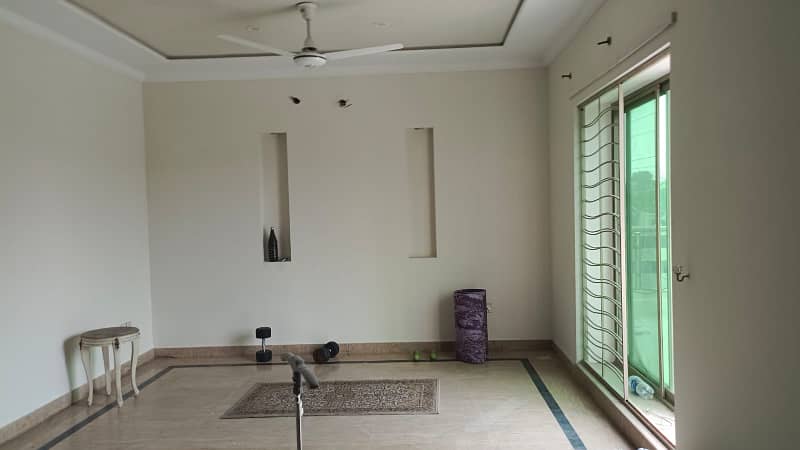 1 Kanal Double Unit Bungalow Available For Rent In DHA Phase 4 Block DD 1