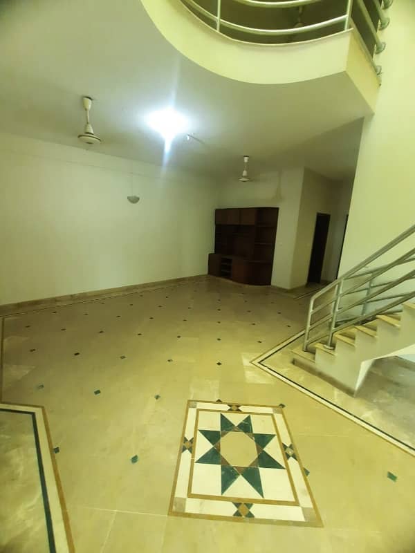 1 Kanal Double Unit House For Rent in DHA Phase 1 Block L Near H Market 9