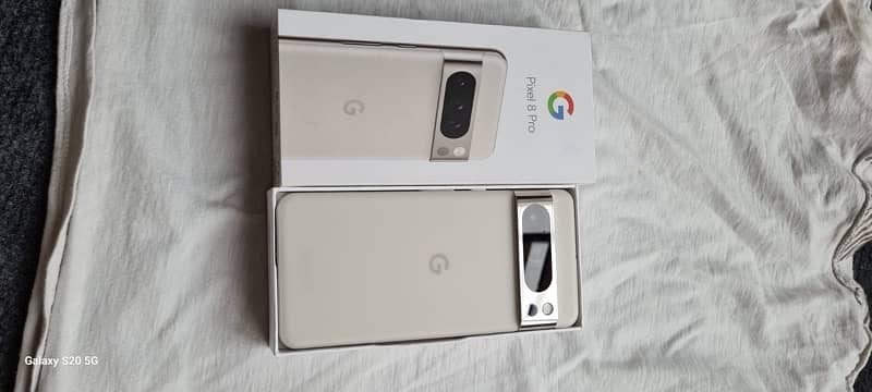 Google Pixel 8 Pro 256 Whitw UK Phone Non PTA 2