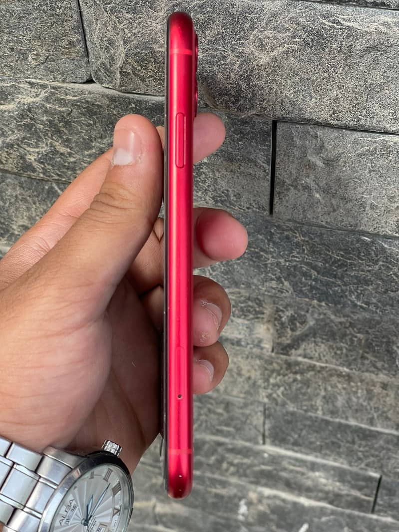 Iphone11 (128 GB - PTA Approved) 2