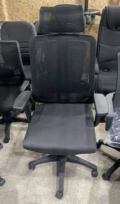 Office Chairs executive with double lock in 10/10 condition