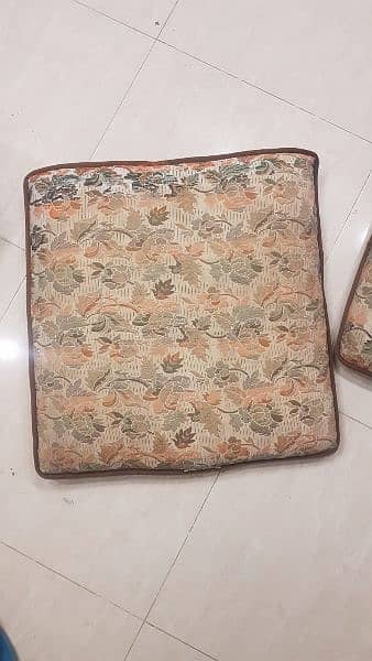 Floor cushions 2