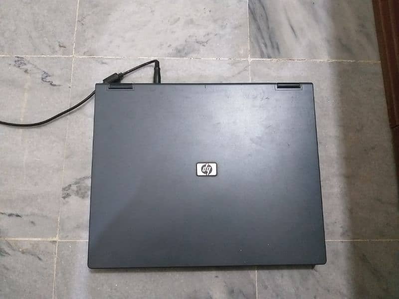 GENION HP LAPTOP OLD VERSION WITH BAG 1