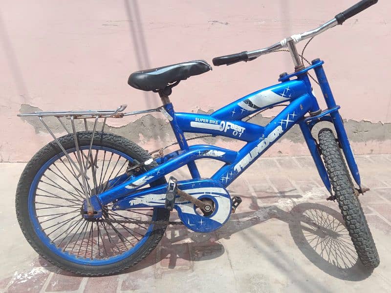 High-Quality Thunder Bicycle for Sale - Excellent condition. 1