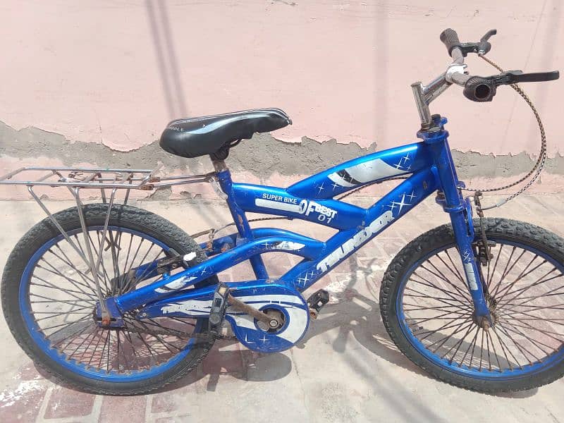 High-Quality Thunder Bicycle for Sale - Excellent condition. 4