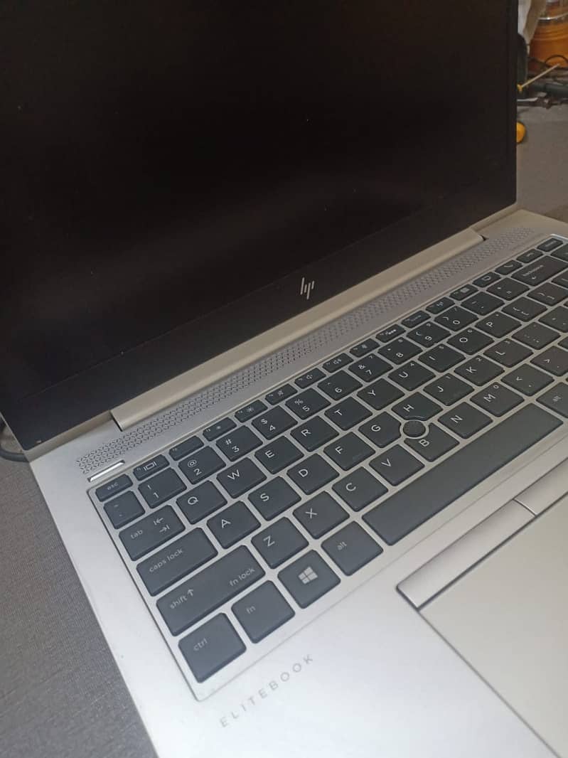 HP EiteBook 840 G5 2