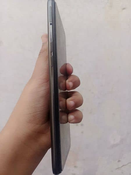 Urgent for sale Oppo A95 8+4 128 GB 8/10 condition 1