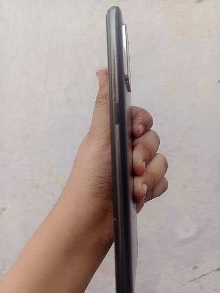 Urgent for sale Oppo A95 8+4 128 GB 8/10 condition 6