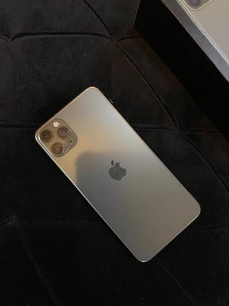 Iphone 11 pro max 64 GB Single Sim PTA approved 1