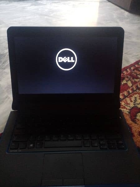 good quality laptop urgent sell please checkout it 4