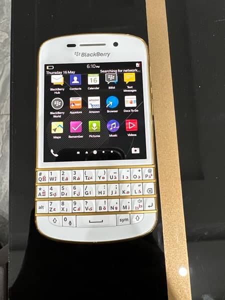 Blackberry Q10 like New PTA approved gold special edition 9