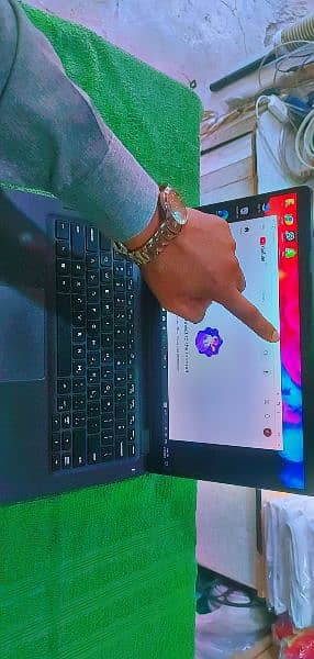 Laptop core i7 8th gen 16 GB Ram 500 SsD Touch screen 6