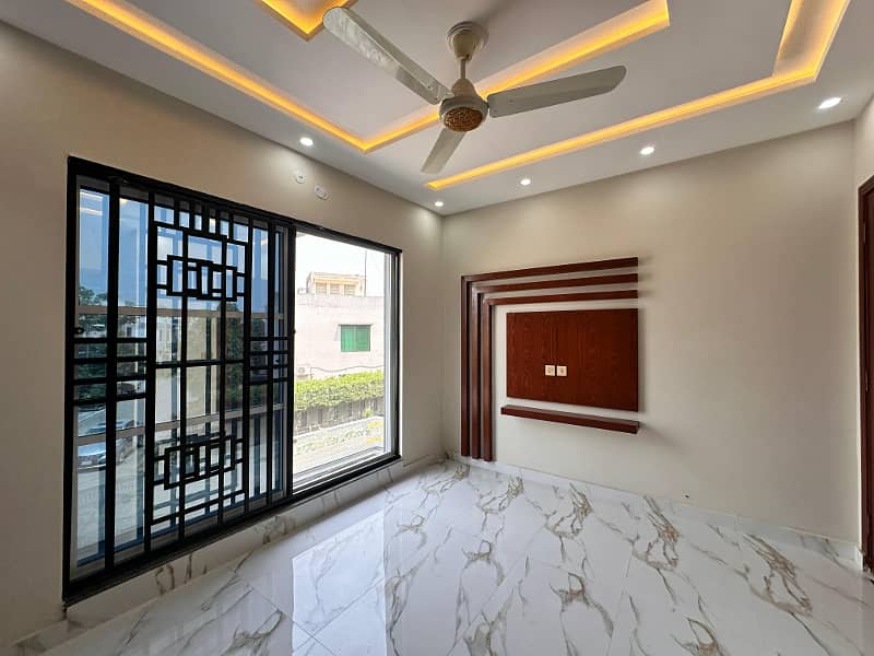 5 Marla Brand New Luxury House for Sale In Sector D Bahria Town Lahore 10