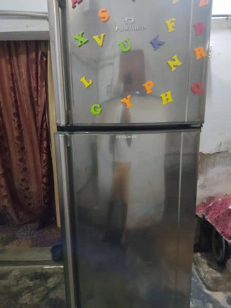 dawlance fridge in good condition 3
