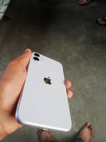 iPhone 11 64GB only mobile 1