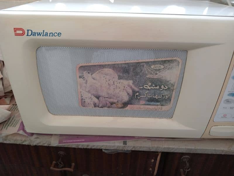 microwave in New condition 3
