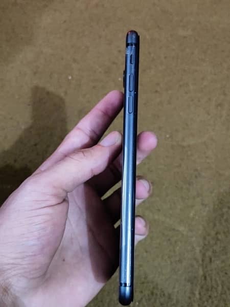 Iphone 8 Plus Non-PTA 1
