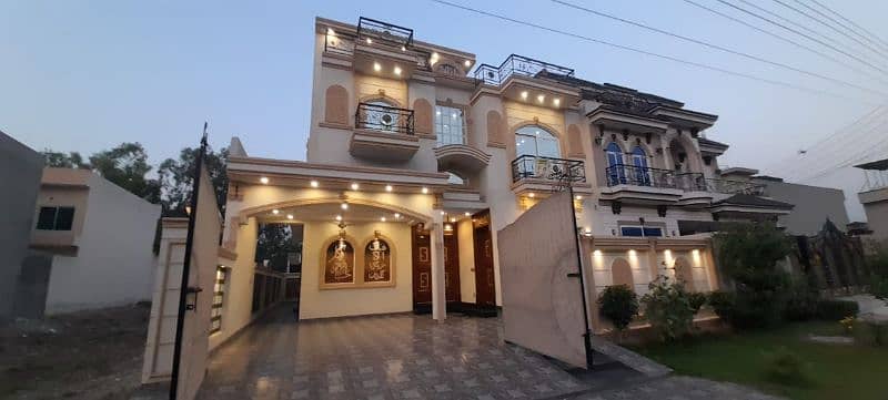 10 merla double storey brand new house in central park 1