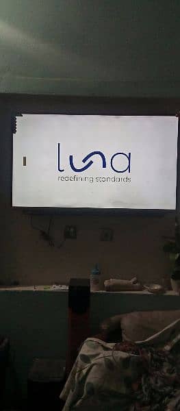 Luna LED tv in good condition 2