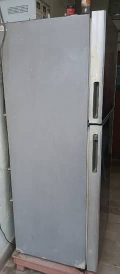 Haier Full size fridge 0