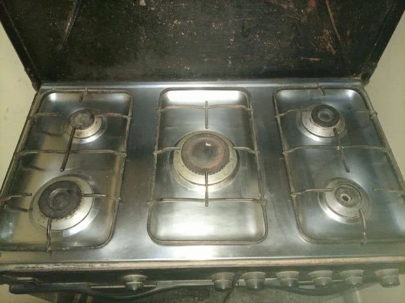Double Oven Stove | 5 Burners | Ready to Sizzle! 2