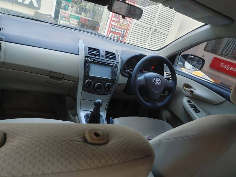 Toyota Corolla GLI 2013 12