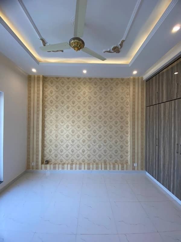 Supereb Location 5 Marla Brand New 3 Bed House In DHA 9 Town For Sale 4