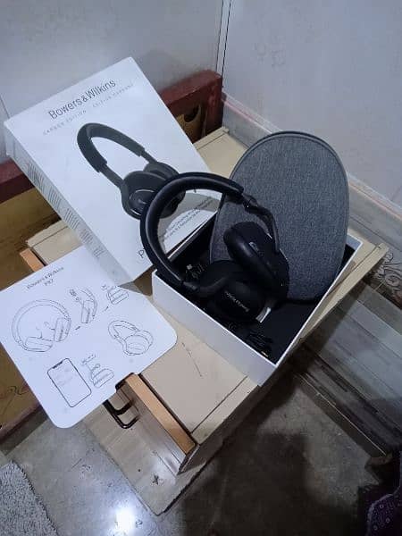 bowers and Wilkins px7 carbon edition 0