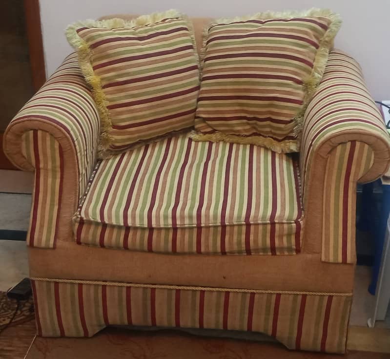 Comfy & Spacious 7-Seater Sofa Set - Must Sell! 3