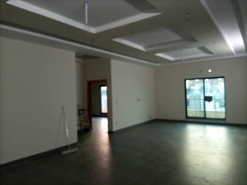 1 Kanal House 3rd Floor For Available Rent In Johar Town Phase 1 For Offices Corner or Facing Park Many CarsParking 4