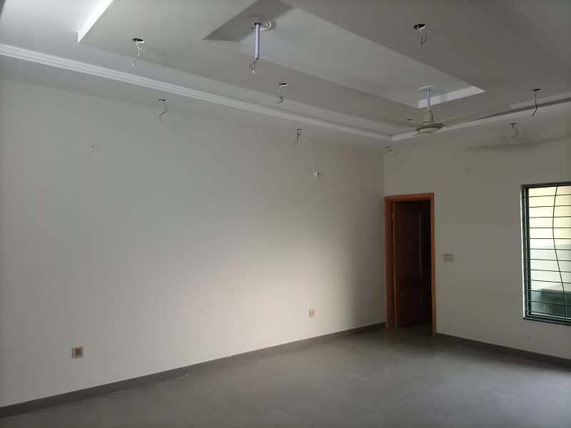 1 Kanal House 3rd Floor For Available Rent In Johar Town Phase 1 For Offices Corner or Facing Park Many CarsParking 9